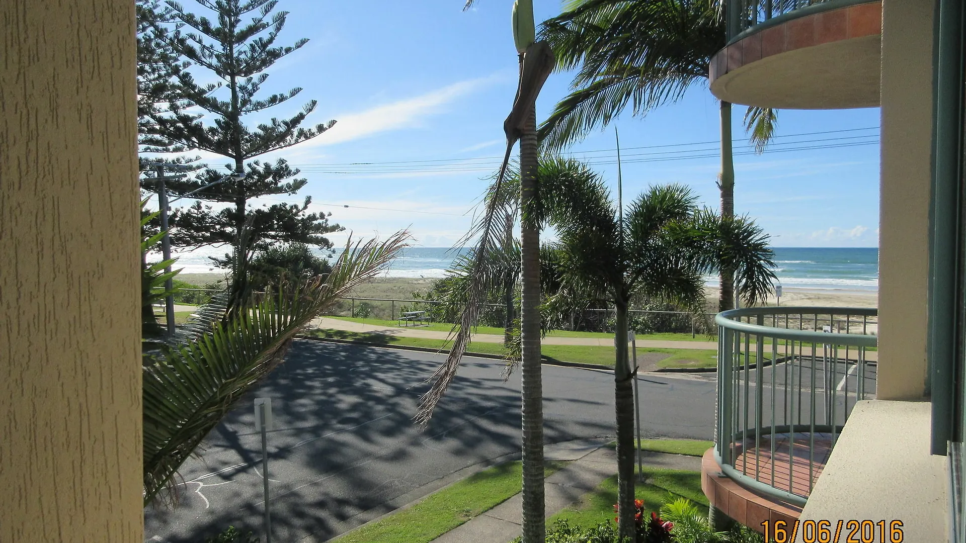 **** Aparthotel Pacific Place Apartments Gold Coast Australia